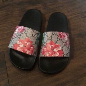 GUCCI slides
